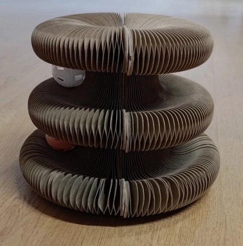 Zolux Chatouille Drapka tekturowa składana podwójna z piłkami i kocimiętką